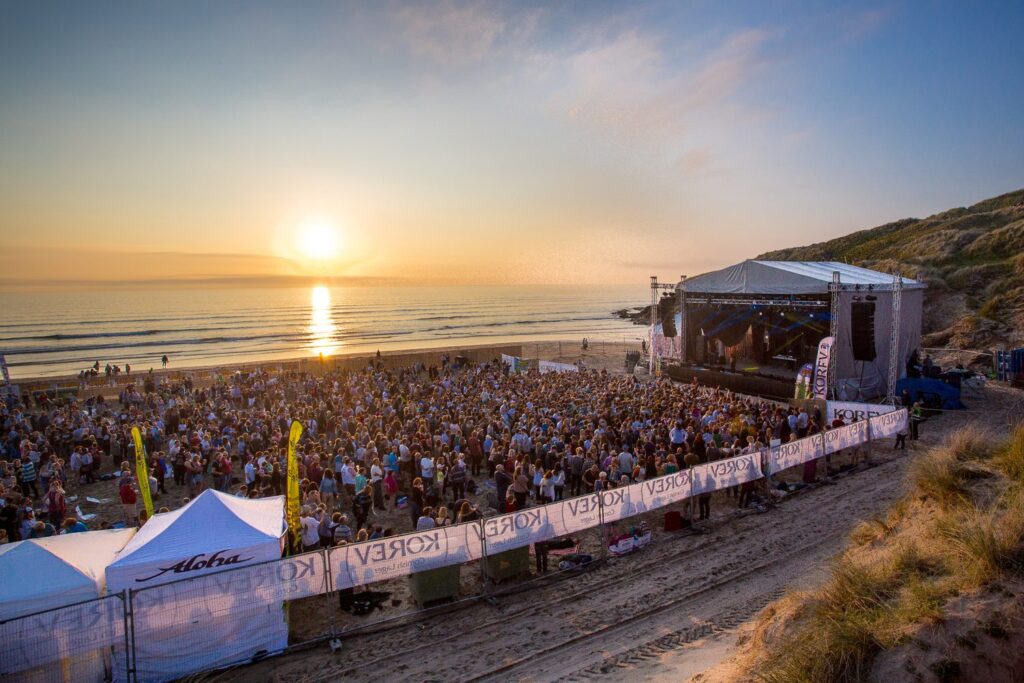 Group Travel to and from Tunes in The Dunes by Premier Coaches Cornwall
